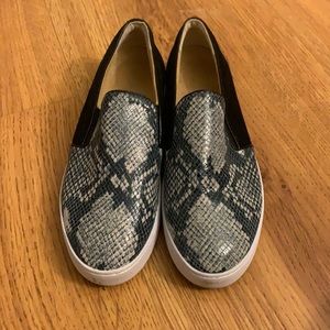 Vionic suede snake skin